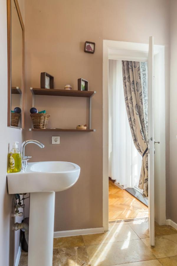Appartement Deluxe Cismigiu Park à Bucarest Extérieur photo